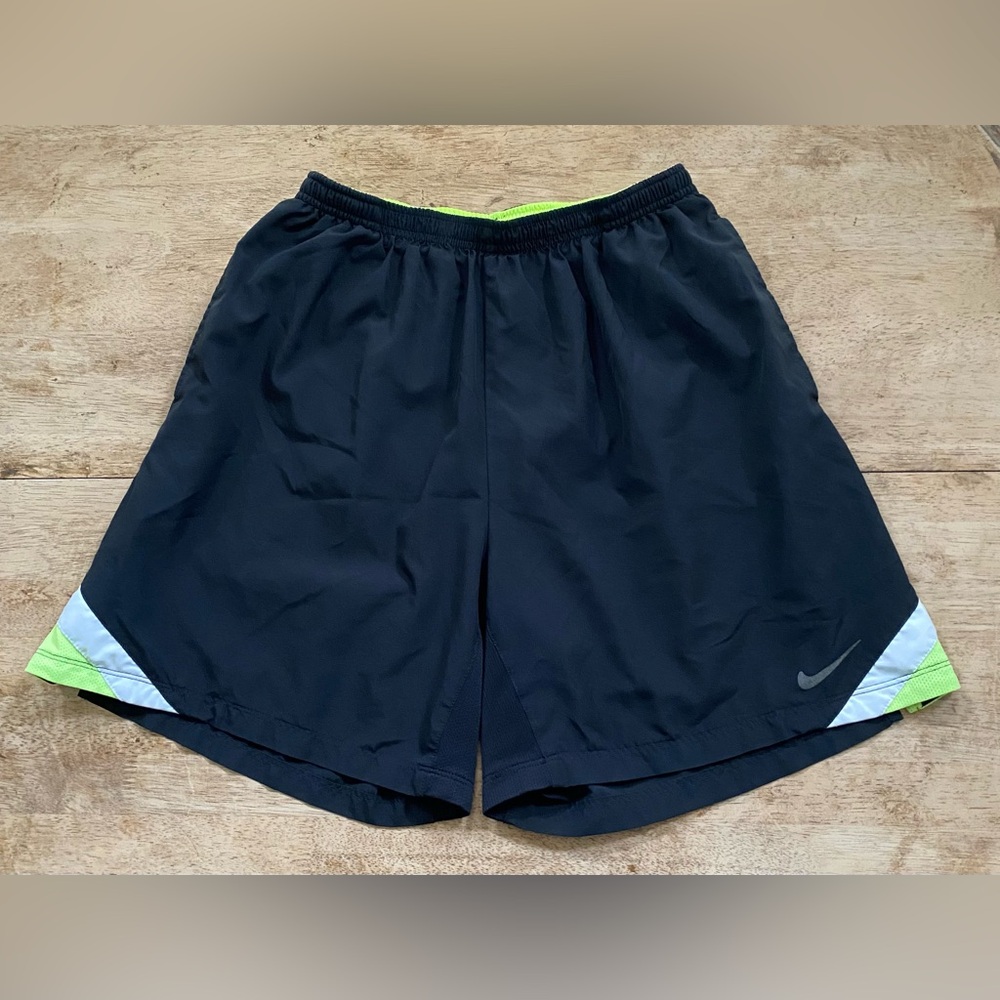 Nike Dri Fit Men’s Sz L Black/Volt Challenger 6” Running‎ Short